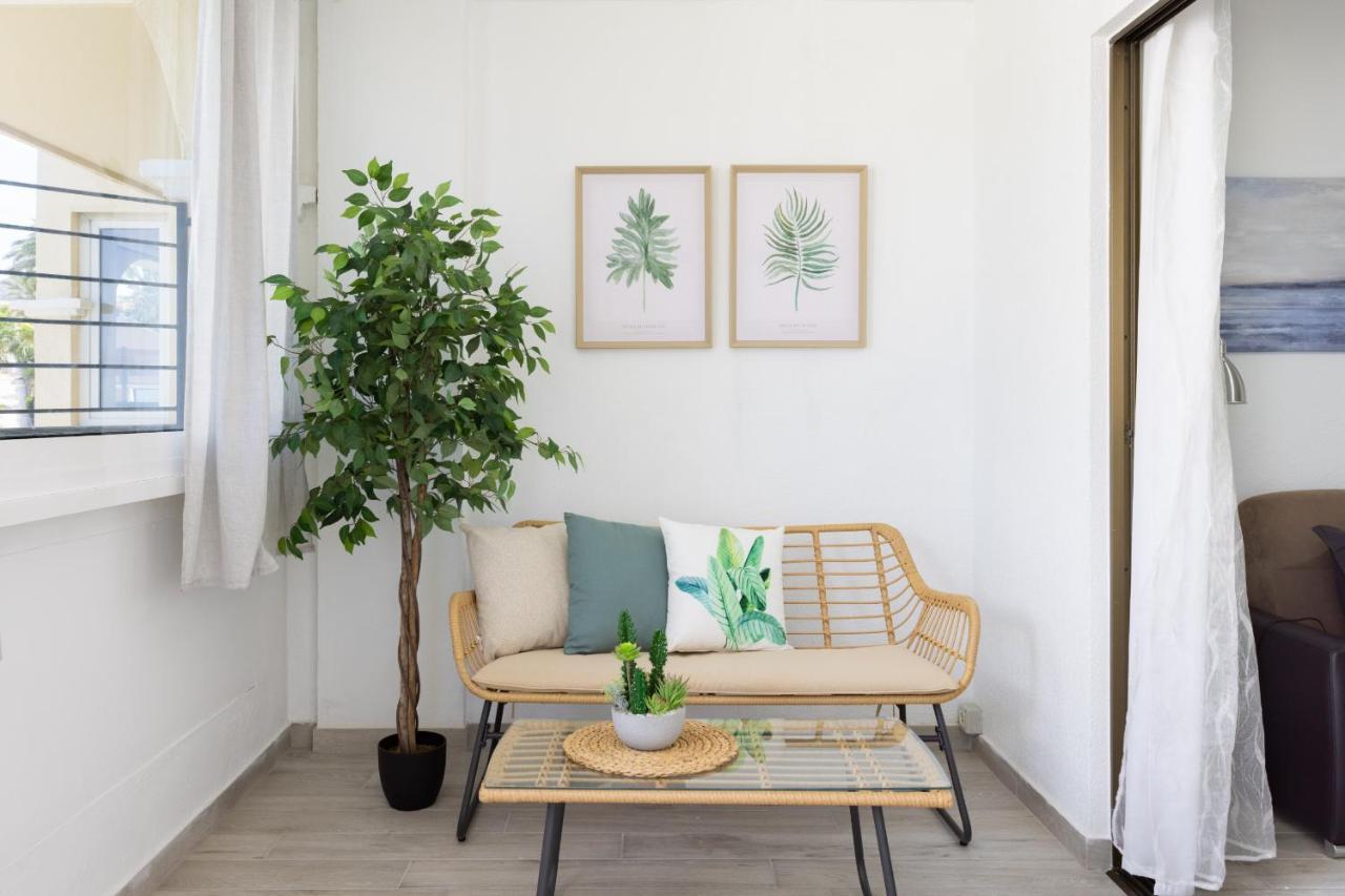Castle Harbour Apartment Arona  Luaran gambar